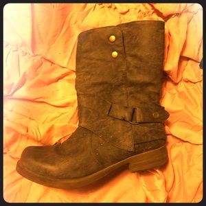 Booties. Great condition!